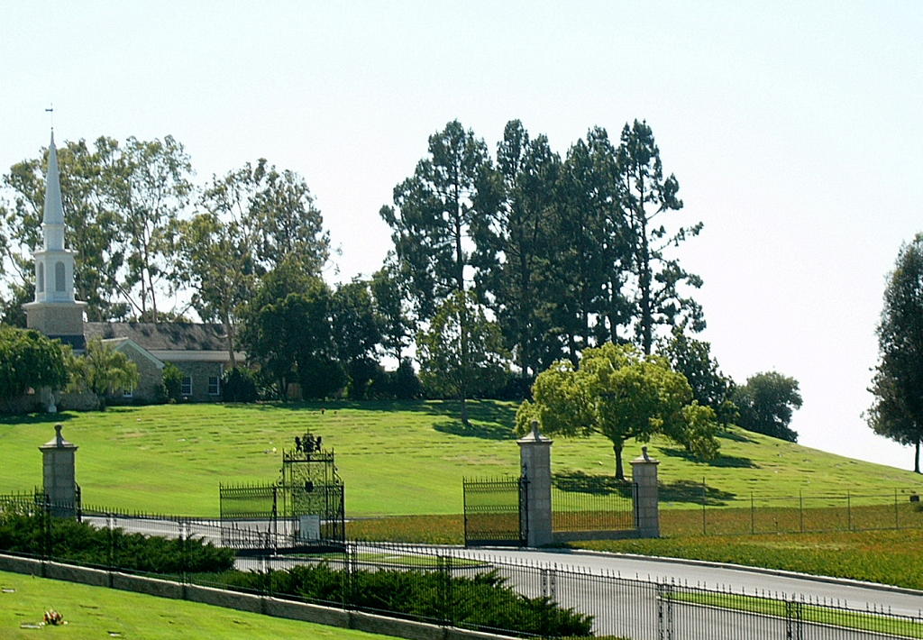 Forest Lawn Memorial Park - Covina Hills